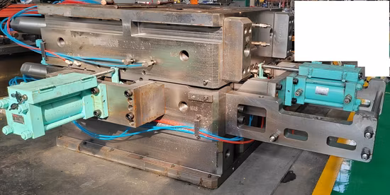 고정밀 사출 금형 자동차 부품용 Hpdc 알루미늄 금형 스티어링 기어 시리즈 변속기 하우징/변속기 케이스 신에너지 라디에이터 하우징